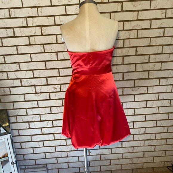Beata Studio / Red Strapless Dress, Side zipper  Size 9/10 - Picture 4 of 7